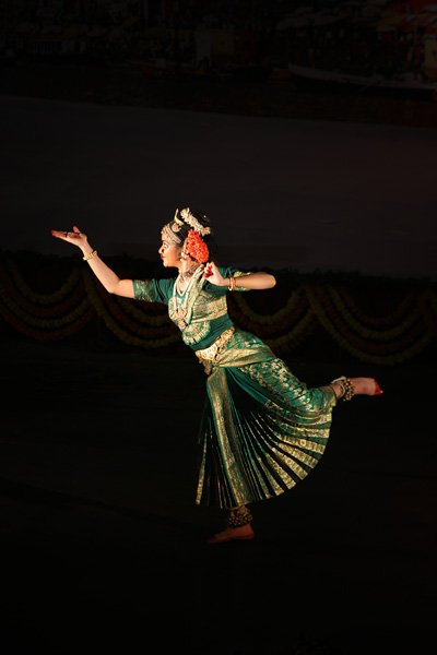 Bharatanatyam dancer tamil nadu